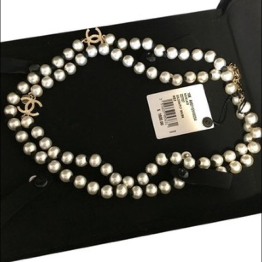 Chanel pearls